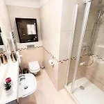Apartmán Exclusive Penthouse Near Citycenter 120m2 +netflix
