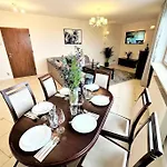 Apartmán Exclusive Penthouse Near Citycenter 120m2 +netflix *