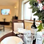 Exclusive Penthouse Near Citycenter 120m2 +netflix Apartmán *