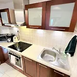 Exclusive Penthouse Near Citycenter 120m2 +netflix