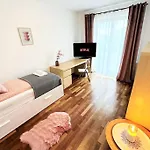 Exclusive Penthouse Near Citycenter 120m2 +netflix * Krakov