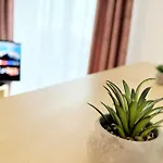 Exclusive Penthouse Near Citycenter 120m2 +netflix * Krakov