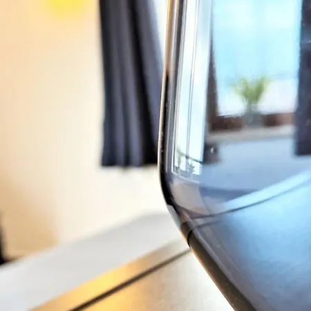 Exclusive Penthouse Near Citycenter 120m2 +netflix Apartmán