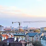 Exclusive Penthouse Near Citycenter 120m2 +netflix 克拉科夫
