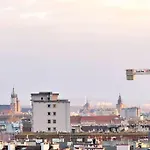 Exclusive Penthouse Near Citycenter 120m2 +netflix