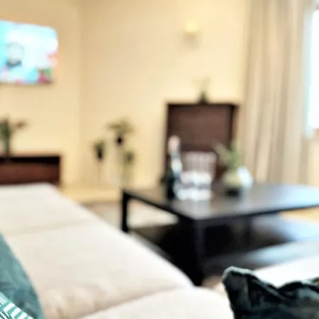 Exclusive Penthouse Near Citycenter 120m2 +netflix * Krakau