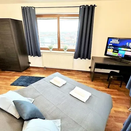 Exclusive Penthouse Near Citycenter 120m2 +netflix Krakau