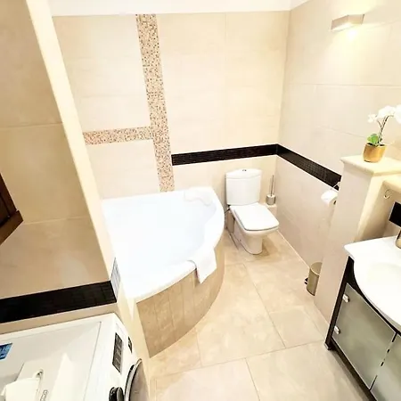 Exclusive Penthouse Near Citycenter 120m2 +netflix *