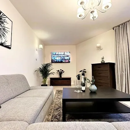 Exclusive Penthouse Near Citycenter 120m2 +netflix Appartement