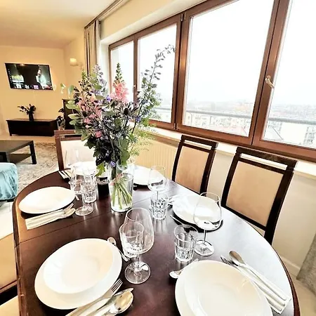 Exclusive Penthouse Near Citycenter 120m2 +netflix Appartement Krakau