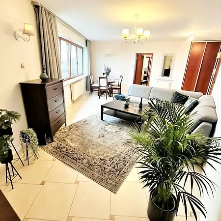 Exclusive Penthouse Near Citycenter 120m2 +netflix *