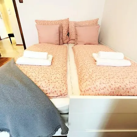Exclusive Penthouse Near Citycenter 120m2 +netflix Krakau