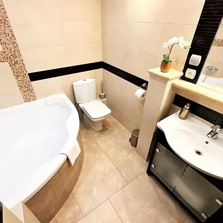 Exclusive Penthouse Near Citycenter 120m2 +netflix