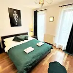 Exclusive Penthouse Near Citycenter 120m2 +netflix * Cracovie
