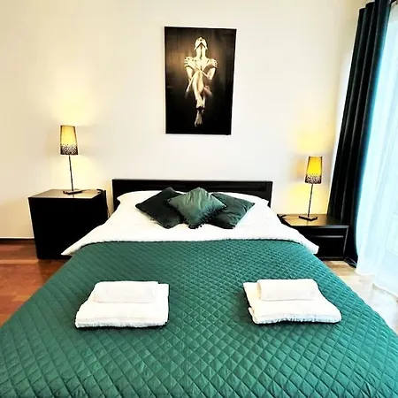 Exclusive Penthouse Near Citycenter 120m2 +netflix דירה *