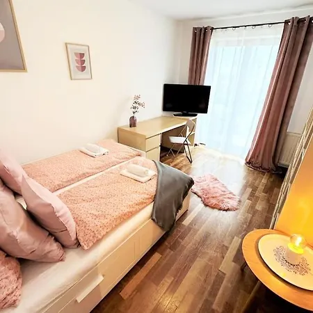 דירה Exclusive Penthouse Near Citycenter 120m2 +netflix קרקוב
